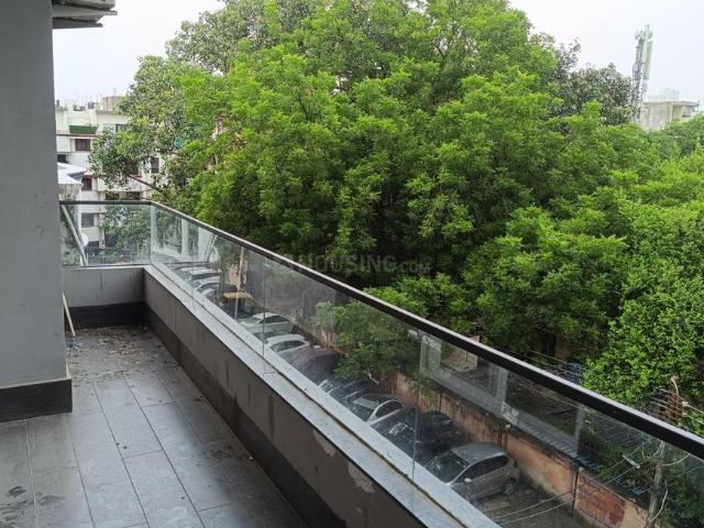 3 BHK Independent Builder Floor in Safdarjung Enclave for resale New Delhi. The reference number is 21052091