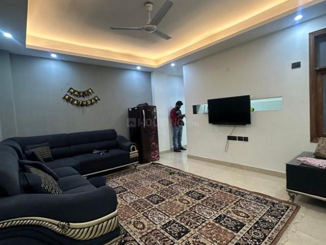 3 BHK Independent Builder Floor in Saket for resale New Delhi. The reference number is 21093632