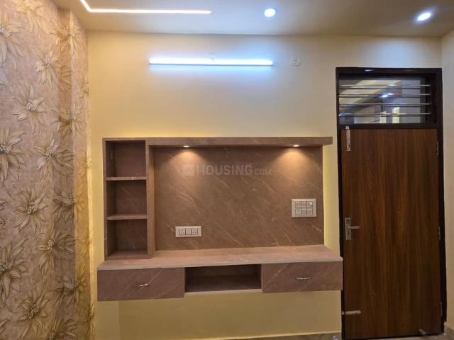 3 BHK Independent Builder Floor in Sanjay Nagar for resale Ghaziabad. The reference number is 21106312