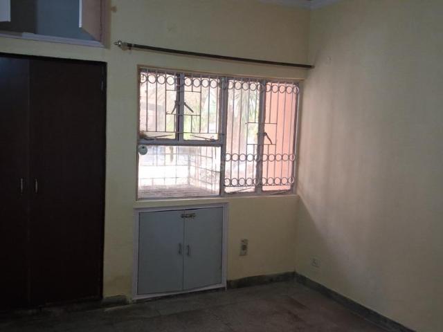 3 BHK Independent Builder Floor in Sarita Vihar for resale New Delhi. The reference number is 19697880