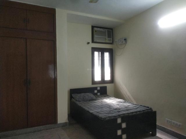 3 BHK Independent Builder Floor in Sarita Vihar for resale New Delhi. The reference number is 19700242