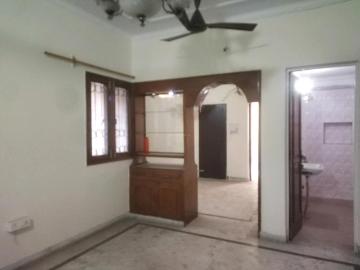 3 BHK Independent Builder Floor in Sarita Vihar for resale New Delhi. The reference number is 19703336