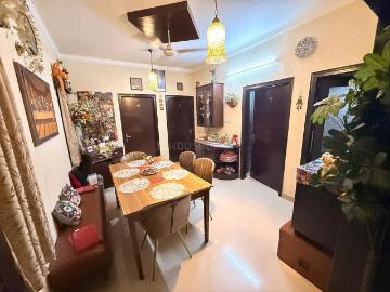 3 BHK Independent Builder Floor in Sarita Vihar for resale New Delhi. The reference number is 20344710