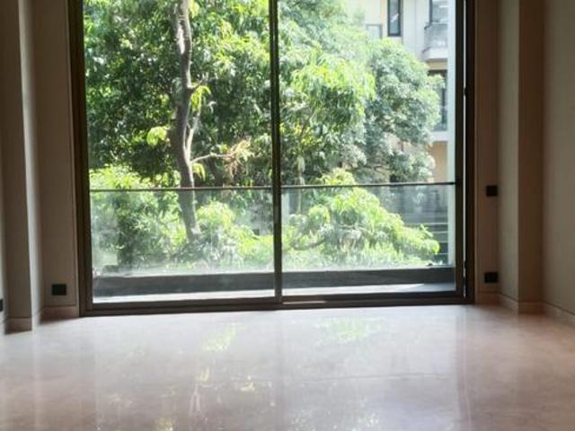 3 BHK Independent Builder Floor in Sarvapriya Vihar for resale New Delhi. The reference number is 21110229