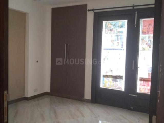 3 BHK Independent Builder Floor in Sarvapriya Vihar for resale New Delhi. The reference number is 8369972