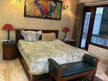 3 BHK Independent Builder Floor in Sarvodaya Enclave for rent New Delhi. The reference number is 19955504