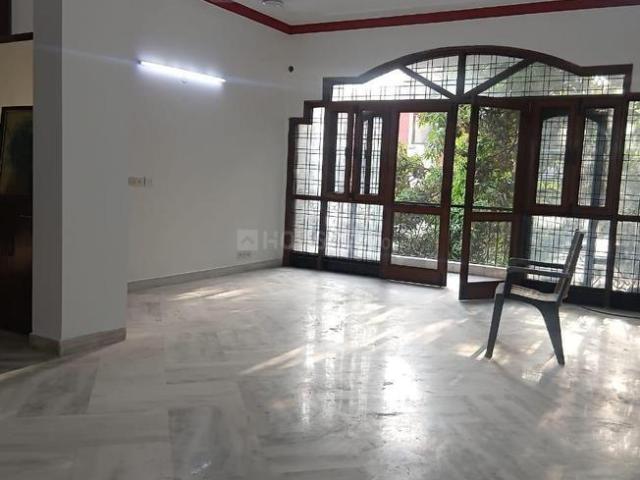 3 BHK Independent Builder Floor in Sarvodaya Enclave for rent New Delhi. The reference number is 21006688