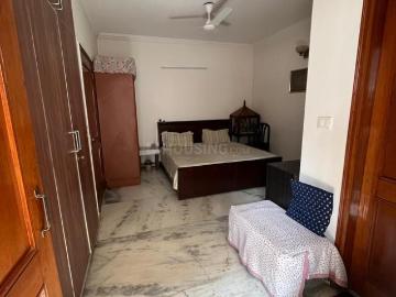 3 BHK Independent Builder Floor in Sarvodaya Enclave for resale New Delhi. The reference number is 20120947