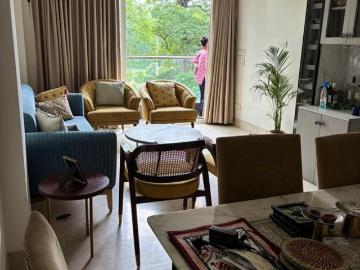 3 BHK Independent Builder Floor in Sarvodaya Enclave for resale New Delhi. The reference number is 20351104