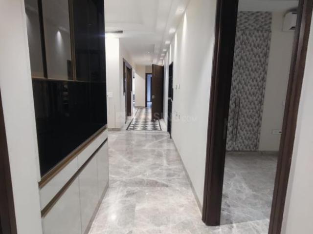 3 BHK Independent Builder Floor in Sarvodaya Enclave for resale New Delhi. The reference number is 20385281