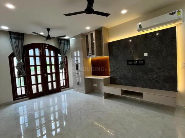 3 BHK Independent Builder Floor in Sector 43 for rent Noida. The reference number is 21282338