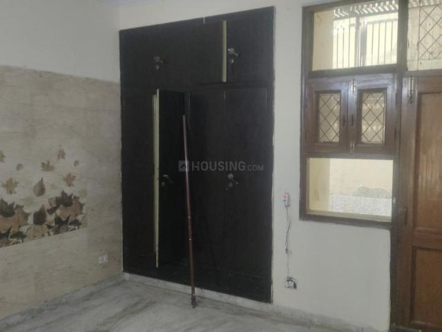 3 BHK Independent Builder Floor in Sector 41 for rent Noida. The reference number is 8928158