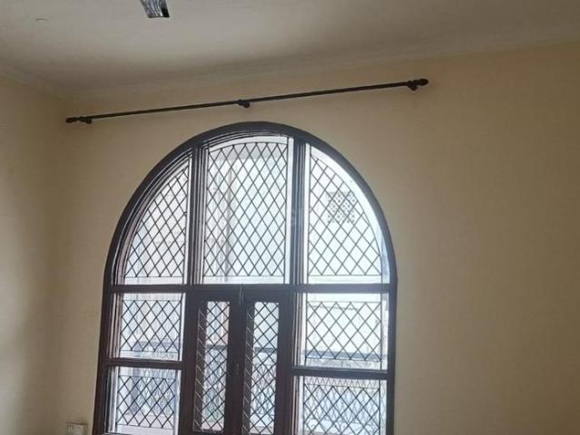 3 BHK Independent Builder Floor in Sector 41 for rent Noida. The reference number is 20214166