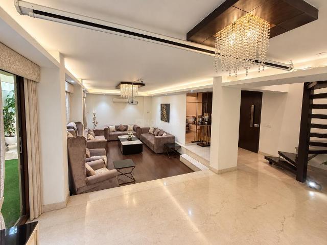 3 BHK Independent Builder Floor in Sector 45 for resale Gurgaon. The reference number is 21081808