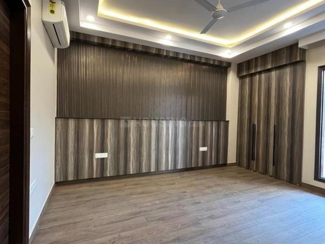 3 BHK Independent Builder Floor in Sector 45 for resale Gurgaon. The reference number is 21212180