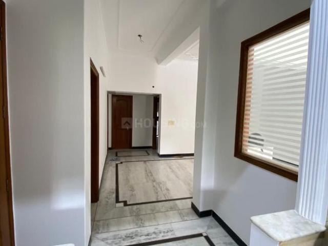 3 BHK Independent Builder Floor in Sector 46 for rent Noida. The reference number is 20214623