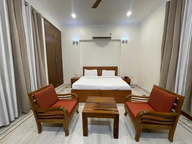 3 BHK Independent Builder Floor in Sector 46 for rent Noida. The reference number is 20756778