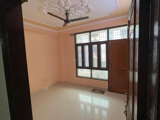 3 BHK Independent Builder Floor in Sector 49 for rent Noida. The reference number is 21169661