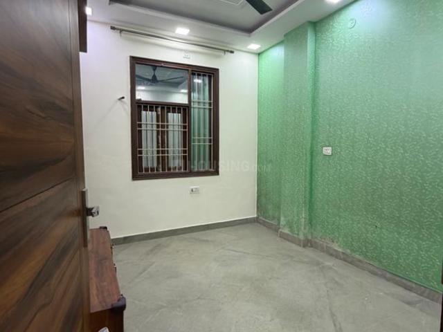 3 BHK Independent Builder Floor in Sector 4 Rohini for rent New Delhi. The reference number is 20592076