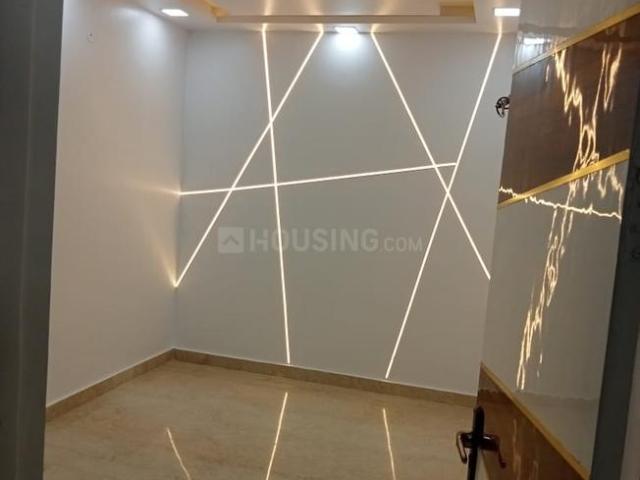 3 BHK Independent Builder Floor in Sector 4 Rohini for resale New Delhi. The reference number is 14241124