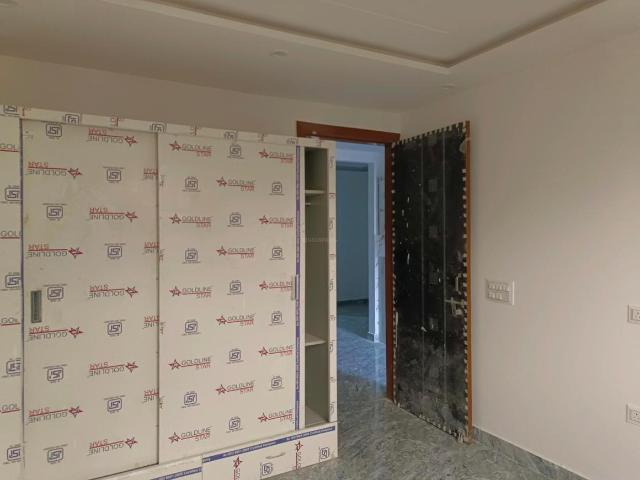 3 BHK Independent Builder Floor in Sector 4 Rohini for resale New Delhi. The reference number is 17801612
