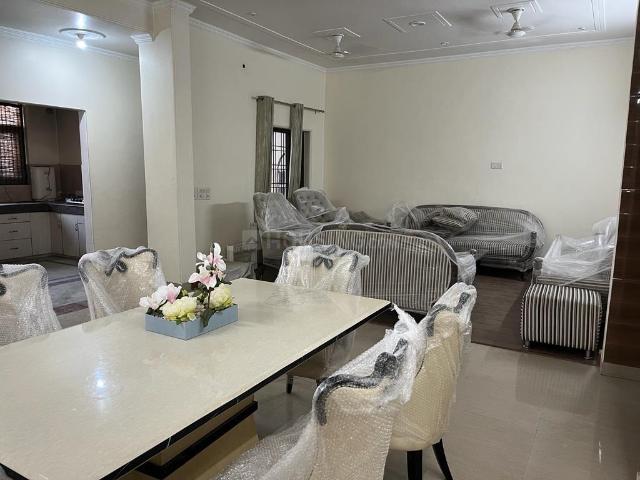 3 BHK Independent Builder Floor in Sector 50 for rent Noida. The reference number is 19104718