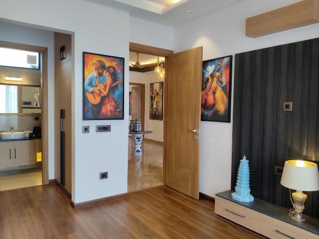 3 BHK Independent Builder Floor in Sector 52 for resale Gurgaon. The reference number is 19250079