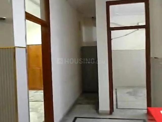 3 BHK Independent Builder Floor in Sector 5 Rohini for rent New Delhi. The reference number is 20741206