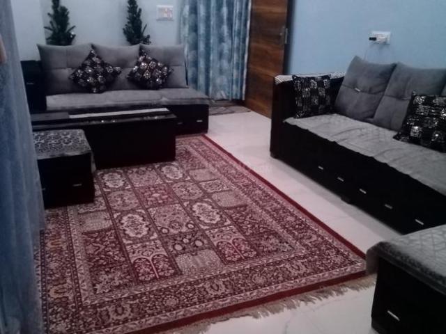 3 BHK Independent Builder Floor in Sector 5 Rohini for resale New Delhi. The reference number is 14436794