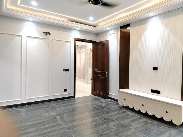 3 BHK Independent Builder Floor in Sector 67 for resale Gurgaon. The reference number is 18065309