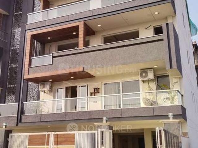 3 BHK Independent Builder Floor in Sector 67 for resale Gurgaon. The reference number is 19275126