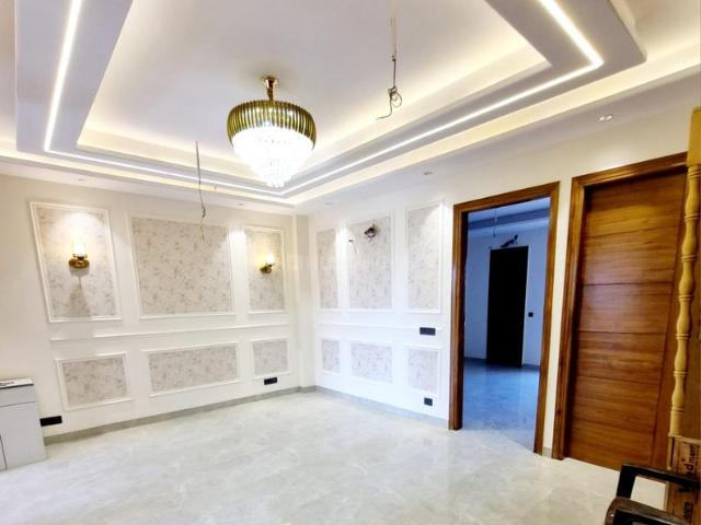 3 BHK Independent Builder Floor in Sector 67 for resale Gurgaon. The reference number is 20933837