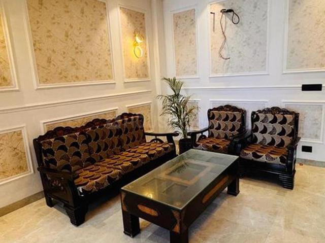 3 BHK Independent Builder Floor in Sector 67 for resale Gurgaon. The reference number is 20014661