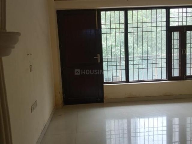 3 BHK Independent Builder Floor in Sector 70 for rent Noida. The reference number is 20918572