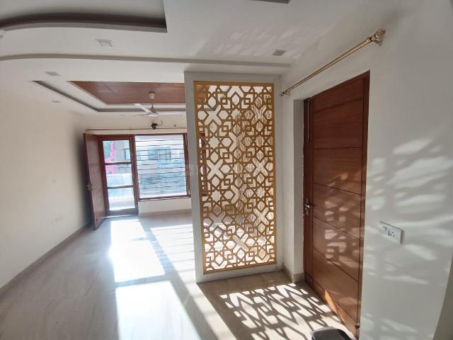 3 BHK Independent Builder Floor in Sector 77 for rent Faridabad. The reference number is 19948668