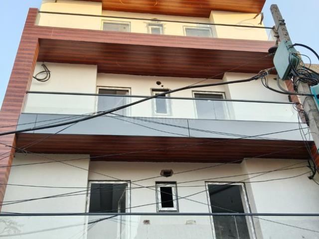 3 BHK Independent Builder Floor in Sector 7 for resale Gurgaon. The reference number is 20007750