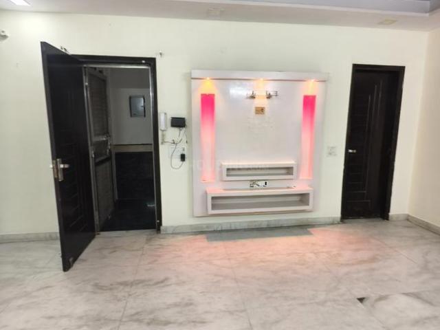 3 BHK Independent Builder Floor in Sector 7 Rohini for rent New Delhi. The reference number is 20226797