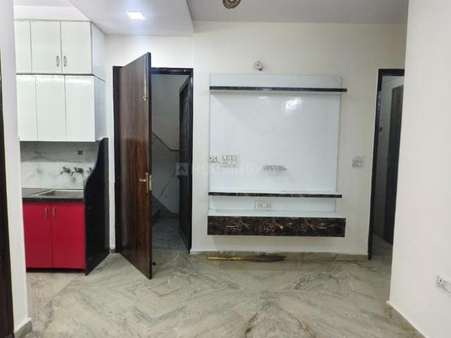 3 BHK Independent Builder Floor in Sector 7 Rohini for rent New Delhi. The reference number is 20271877