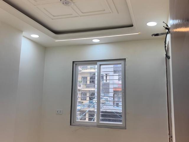 3 BHK Independent Builder Floor in Sector 7 Rohini for resale New Delhi. The reference number is 19072522
