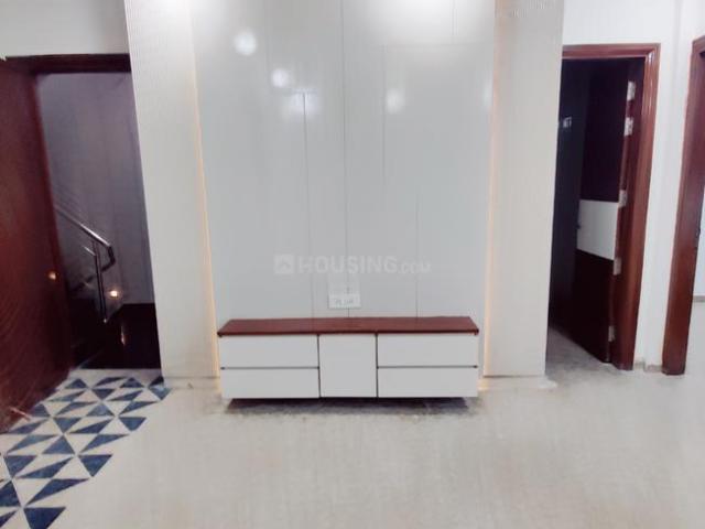 3 BHK Independent Builder Floor in Sector 7 Rohini for resale New Delhi. The reference number is 19154428