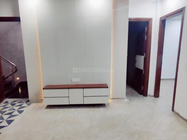 3 BHK Independent Builder Floor in Sector 7 Rohini for resale New Delhi. The reference number is 20585736