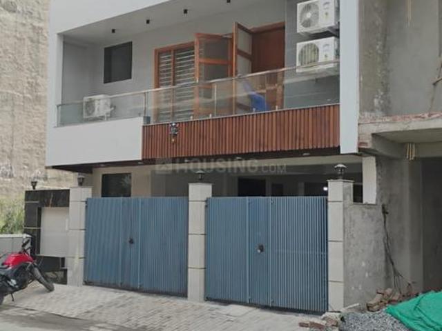 3 BHK Independent Builder Floor in Sector 81 for resale Faridabad. The reference number is 19762971