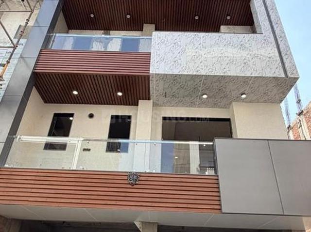 3 BHK Independent Builder Floor in Sector 84 for resale Faridabad. The reference number is 19881130