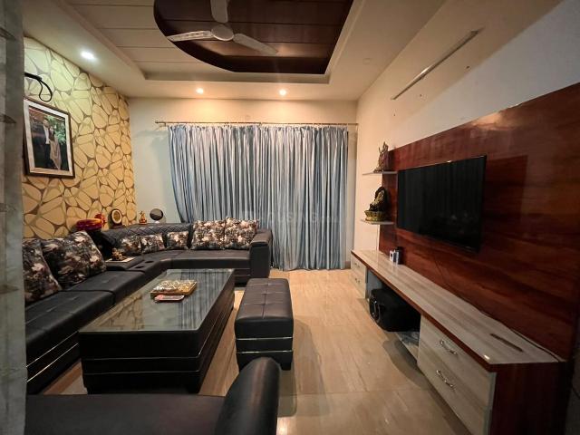 3 BHK Independent Builder Floor in Sector 85 for rent Faridabad. The reference number is 21153373