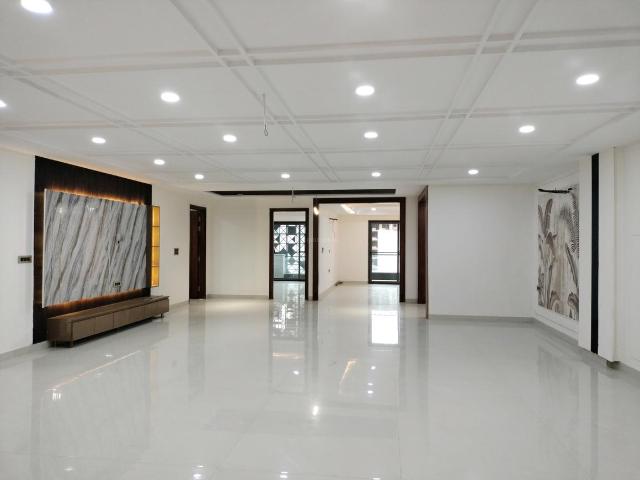 4 BHK Independent Builder Floor in Sector 85 for resale Faridabad. The reference number is 20453119