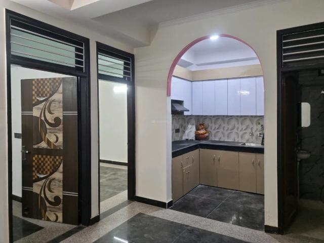 3 BHK Independent Builder Floor in Sector 8 Dwarka for rent New Delhi. The reference number is 19291987