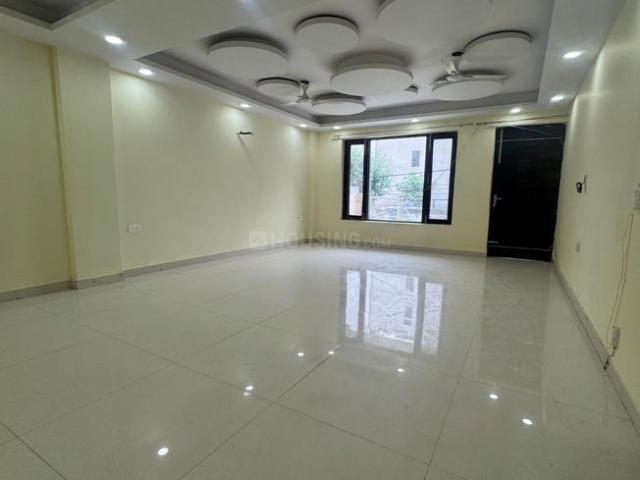 3 BHK Independent Builder Floor in Sector 8 Dwarka for rent New Delhi. The reference number is 20213251