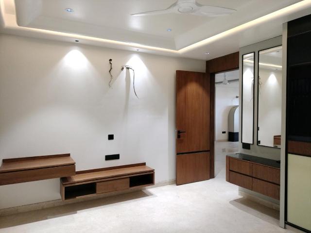 3 BHK Independent Builder Floor in Sector 8 Dwarka for resale New Delhi. The reference number is 21119880