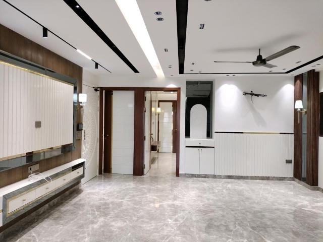 3 BHK Independent Builder Floor in Sector 8 Dwarka for resale New Delhi. The reference number is 21119936