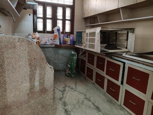 3 BHK Independent Builder Floor in Sector 8 Rohini for rent New Delhi. The reference number is 19011611